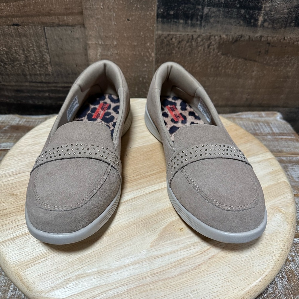 NEW Skechers Women’s Tan On The Go Leather Dreamy-She's Fancy 136242 Size 7.5 - Picture 4 of 8